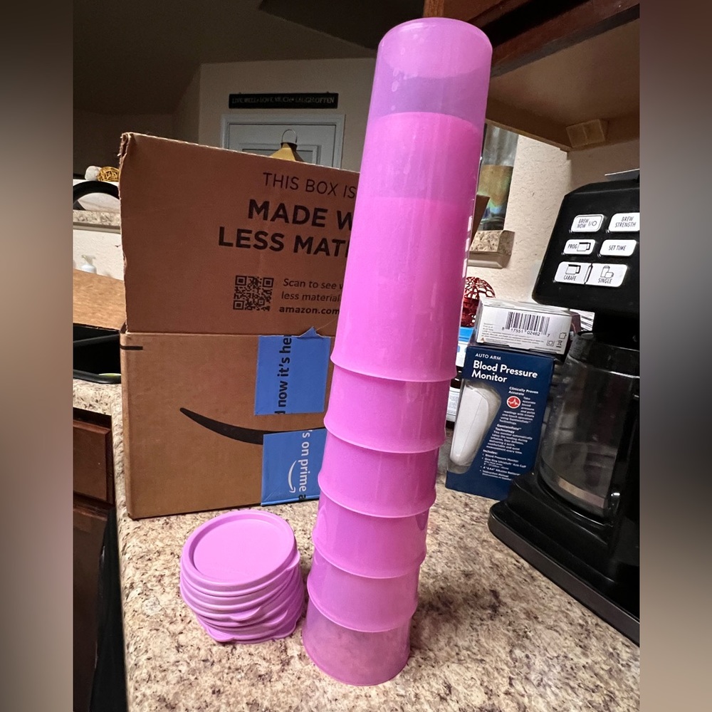 Tupperware 16 oz plastic glasses w/lids